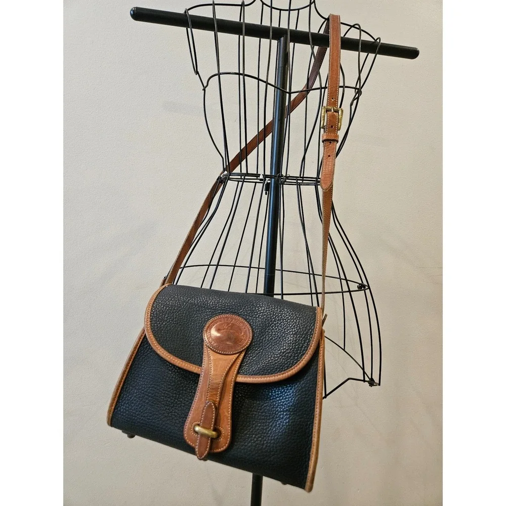 Dooney & Bourke Vintage All Weather Leather Crossbody Bag Black Tan Duck Logo